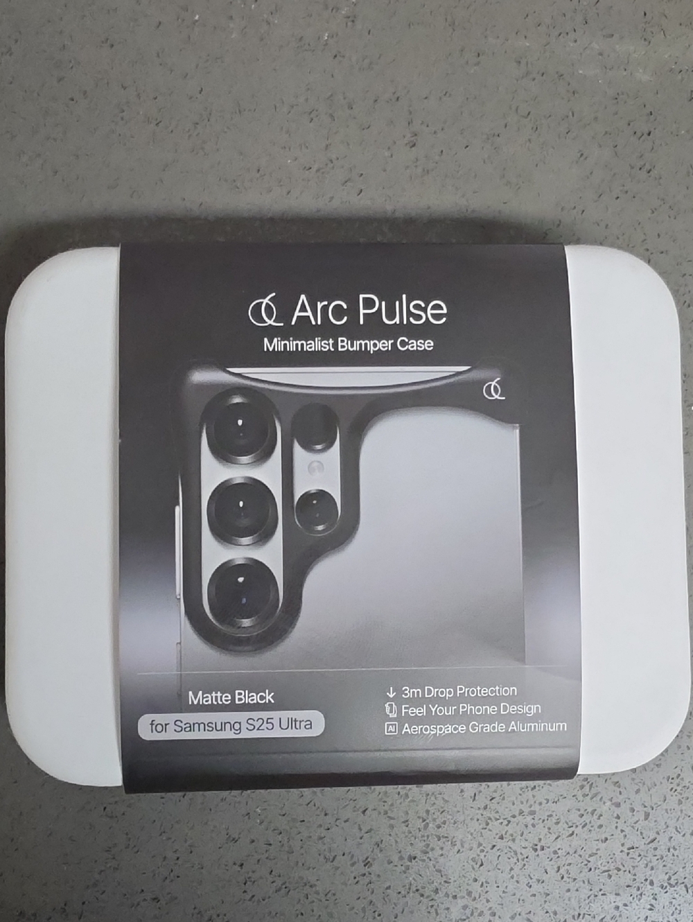 Arc Pulse Minimalist Bumper Case - Matte Black Galaxy S25 Ultra